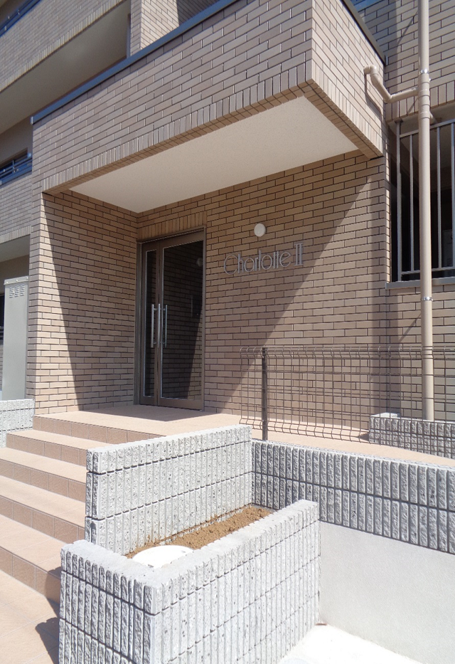 Charlotte�U�i�V�������b�e�U�j