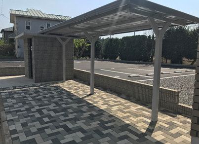 �j�b������