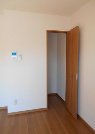 ���]���E�A���G�b�g