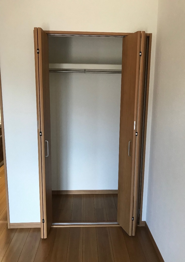 ���]���E�A���G�b�g