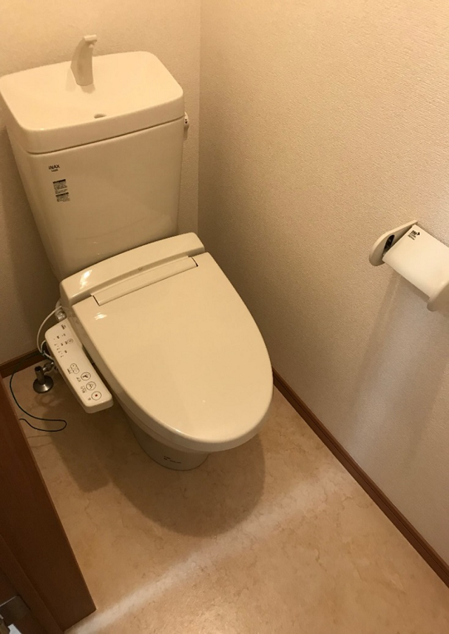 ���]���E�A���G�b�g