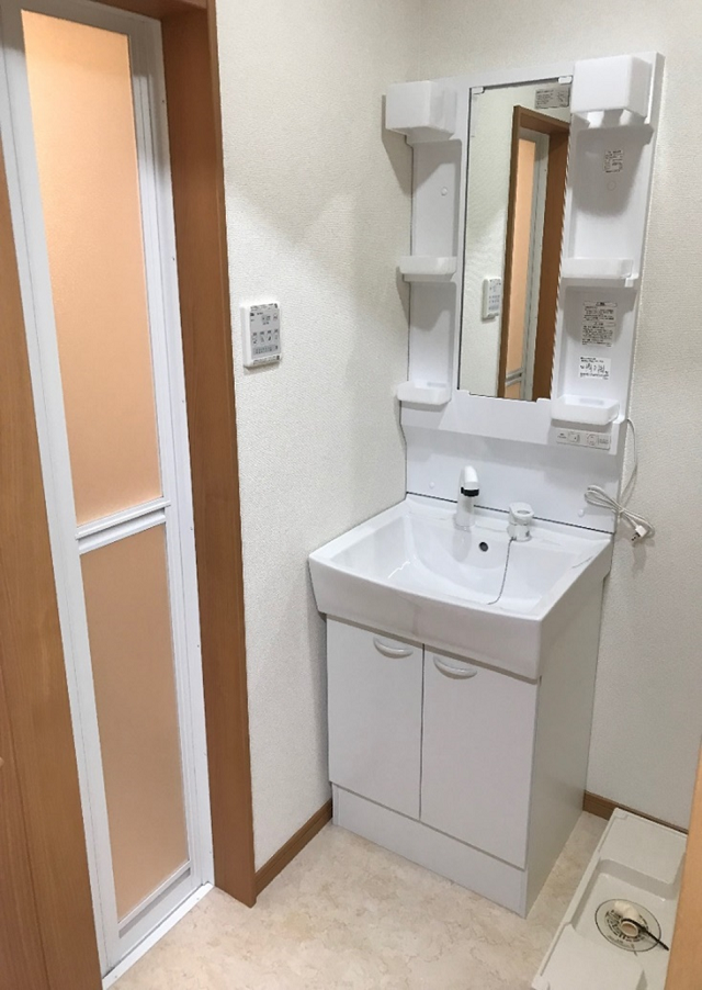 ���]���E�A���G�b�g